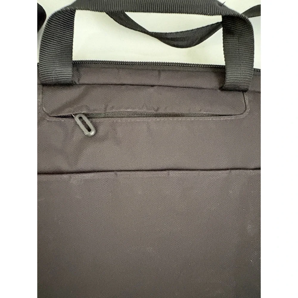 Case Logic Black Laptop Messenger Bag Briefcase Shoulder Strap Padded Mens